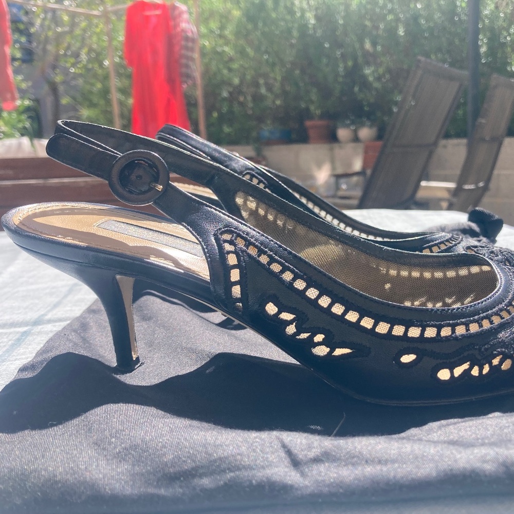 Black eyelet sling-back kitten heels - Picture 2 of 3